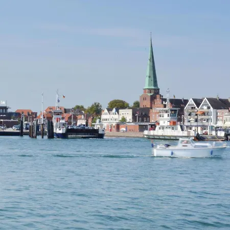 Frische Brise 27 - Dorf 3 * Priwall